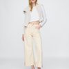 Knöchellange Jeans mit weitem Bein und hohem Bund Knöchellange Jeans mit weitem Bein und hohem Bund