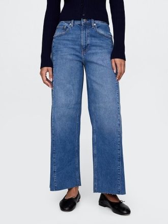 Knöchellange Jeans mit weitem Bein und hohem Bund