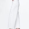 Knöchellange Jeans mit weitem Bein und hohem Bund Knöchellange Jeans mit weitem Bein und hohem Bund