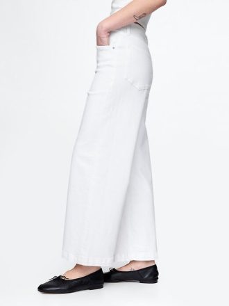 Knöchellange Jeans mit weitem Bein und hohem Bund