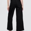 Knöchellange Jeans mit weitem Bein und hohem Bund Knöchellange Jeans mit weitem Bein und hohem Bund