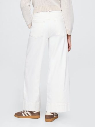Knöchellange Jeans mit weitem Bein und hohem Bund