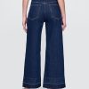 Knöchellange Jeans mit weitem Bein und hohem Schritt Knöchellange Jeans mit weitem Bein und hohem Schritt