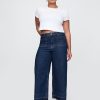 Knöchellange Jeans mit weitem Bein und hohem Schritt Knöchellange Jeans mit weitem Bein und hohem Schritt