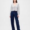Kurzer Cardigan aus flauschigem Pointelle-Gewellt Kurzer Cardigan aus flauschigem Pointelle-Gewellt