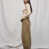 Kurzer Cardigan mit geflochtener Rippe Kurzer Cardigan mit geflochtener Rippe