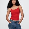 Kurzes Camisole aus engem Strick Kurzes Camisole aus engem Strick