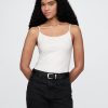 Kurzes Camisole aus engem Strick Kurzes Camisole aus engem Strick