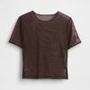 Kurzes Mesh-T-Shirt Kurzes Mesh-T-Shirt