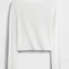 Kurzes T-Shirt aus Leinenmischung mit U-Boot-Ausschnitt Kurzes T-Shirt aus Leinenmischung mit U-Boot-Ausschnitt