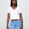Kurzes T-Shirt aus Leinenmischung mit V-Ausschnitt Kurzes T-Shirt aus Leinenmischung mit V-Ausschnitt