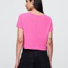 Kurzes T-Shirt aus Leinenmischung mit V-Ausschnitt Kurzes T-Shirt aus Leinenmischung mit V-Ausschnitt