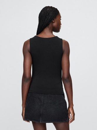 Kurzes Tanktop mit Wasserfallausschnitt
