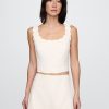 Kurzes Top aus Leinenmischung mit Wellenkante Kurzes Top aus Leinenmischung mit Wellenkante
