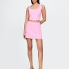 Kurzes Top aus Leinenmischung mit Wellenkante Kurzes Top aus Leinenmischung mit Wellenkante