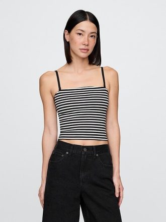 Kurzes Tube-Top aus engem Strick