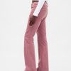Lange und schlanke Cordjeans mit niedriger Leibhöhe Lange und schlanke Cordjeans mit niedriger Leibhöhe