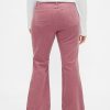 Lange und schlanke Cordjeans mit niedriger Leibhöhe Lange und schlanke Cordjeans mit niedriger Leibhöhe