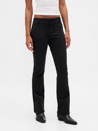 Lange und schmale Twill-Hose mit niedriger Leibhöhe