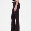 Lange und schmale Twill-Hose mit niedriger Leibhöhe Lange und schmale Twill-Hose mit niedriger Leibhöhe