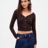 Leichtes CashSoft Crop Top mit Knopfleiste vorne Leichtes CashSoft Crop Top mit Knopfleiste vorne