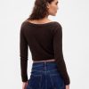 Leichtes CashSoft Crop Top mit Knopfleiste vorne Leichtes CashSoft Crop Top mit Knopfleiste vorne