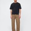 Lockere Carpenter-Jeans im 90er-Jahre-Stil mit Doppelknie