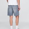 Lockere Denim-Shorts im Karomuster der 90er Lockere Denim-Shorts im Karomuster der 90er