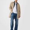 Lockere Jeans im 90er-Jahre-Stil Lockere Jeans im 90er-Jahre-Stil