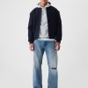 Lockere Jeans im 90er-Jahre-Stil Lockere Jeans im 90er-Jahre-Stil