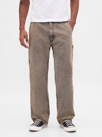 Lockere Jeans im 90er-Jahre-Stil