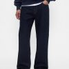 Lockere Jeans im 90er-Jahre-Stil Lockere Jeans im 90er-Jahre-Stil
