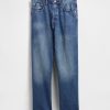 Lockere Jeans im 90er-Jahre-Stil Lockere Jeans im 90er-Jahre-Stil