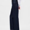 Lockere Jeans mit hohem Bund im 90er-Stil Lockere Jeans mit hohem Bund im 90er-Stil