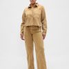 Lockere Jeans mit niedrigem Bund im 90er-Stil mit Mikrogürtel Lockere Jeans mit niedrigem Bund im 90er-Stil mit Mikrogürtel