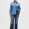Lässige Schlagjeans mit mittelhohem Bund Lässige Schlagjeans mit mittelhohem Bund