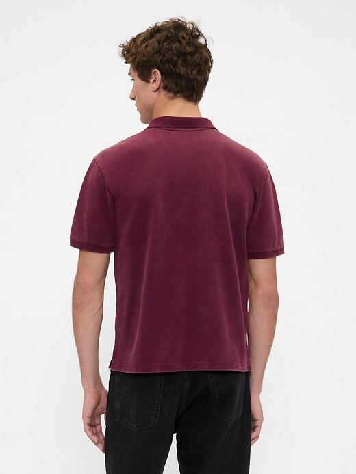 Lässiges Piqué-Poloshirt Lässiges Piqué-Poloshirt