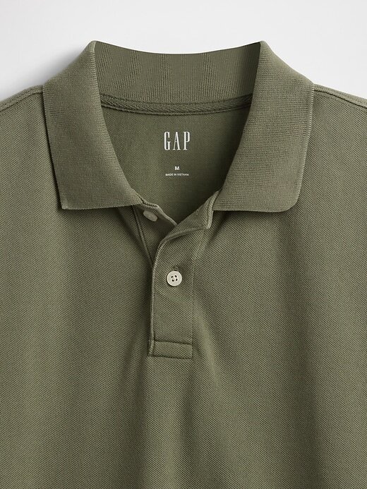 Lässiges Piqué-Poloshirt Lässiges Piqué-Poloshirt