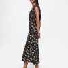 Maxikleid aus Crêpe mit Herzausschnitt Maxikleid aus Crêpe mit Herzausschnitt
