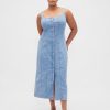 Maxikleid aus Denim mit Knopfleiste und Nähten Maxikleid aus Denim mit Knopfleiste und Nähten