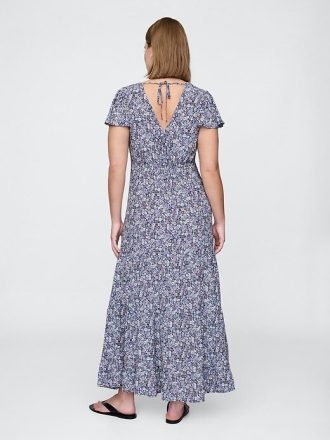 Maxikleid aus Krepp mit V-Ausschnitt und Stufen
