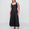 Maxikleid aus Leinenmischung mit eckigem Ausschnitt Maxikleid aus Leinenmischung mit eckigem Ausschnitt