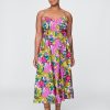 Maxikleid mit Blumenmuster und V-Ausschnitt Maxikleid mit Blumenmuster und V-Ausschnitt
