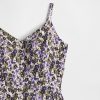 Maxikleid mit Blumenmuster und V-Ausschnitt Maxikleid mit Blumenmuster und V-Ausschnitt