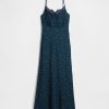 Maxikleid mit Herzausschnitt und Krepp-Spitzenbesatz Maxikleid mit Herzausschnitt und Krepp-Spitzenbesatz