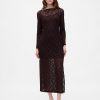 Maxikleid mit Spitzenärmeln