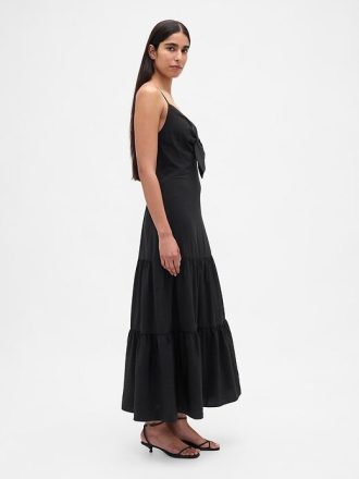 Maxikleid mit Stufendesign und Bindeband vorn