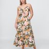 Maxikleid mit Stufendesign und Bindeband vorn Maxikleid mit Stufendesign und Bindeband vorn