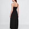 Maxikleid mit tiefer Taille