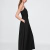Maxikleid mit tiefer Taille